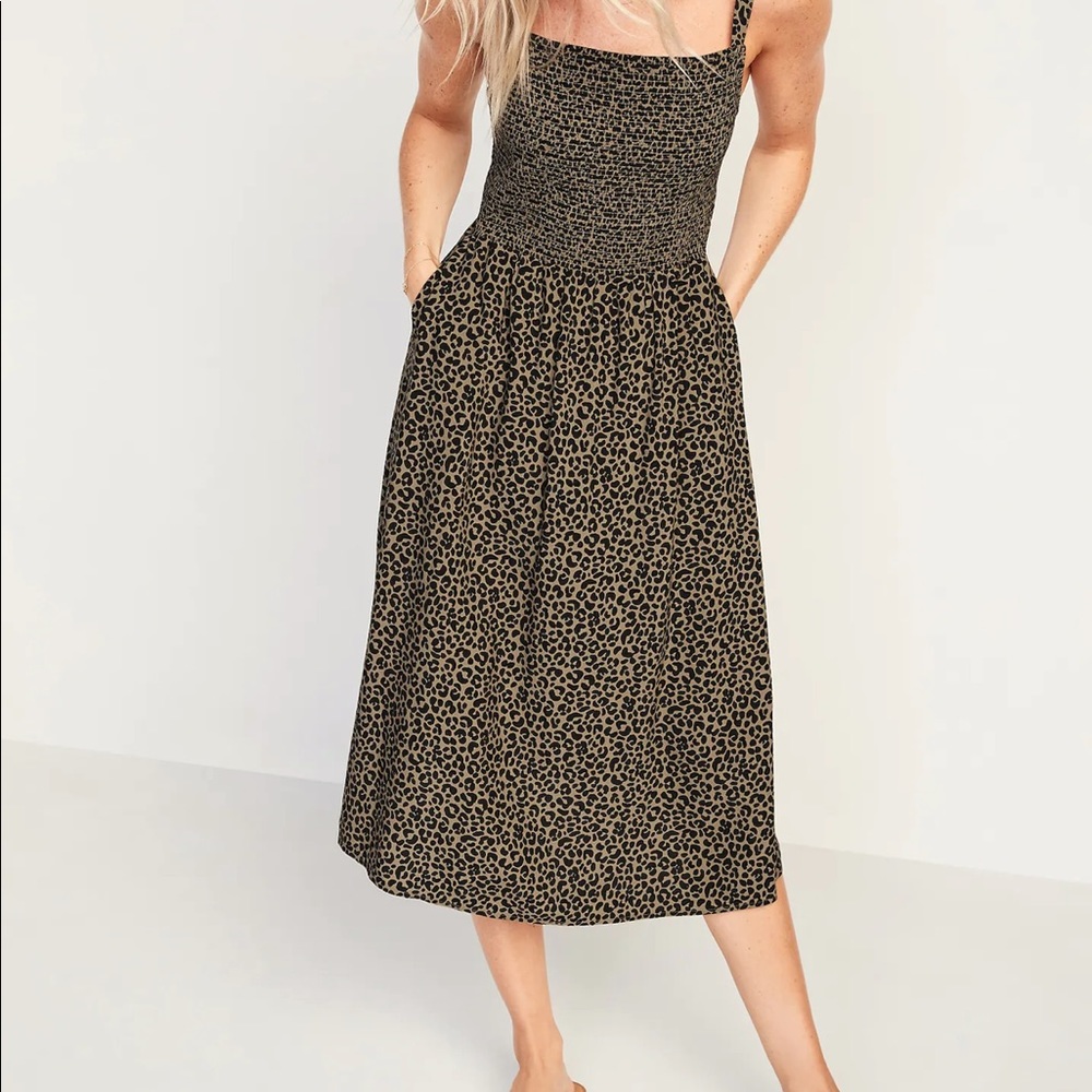 NWT Old Navy Smocked Cami Midi Dress w/ Pockets